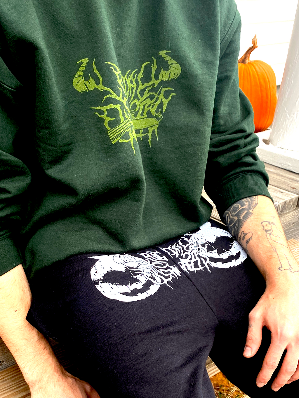 Pumpkin Core Logo Sweats - Snow White